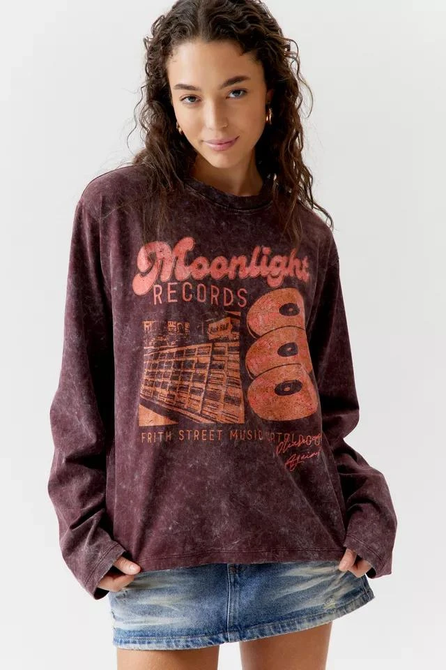 商品Urban Outfitters|Moonlight Records Long Sleeve Graphic Tee,价格¥295,第1张图片详细描述