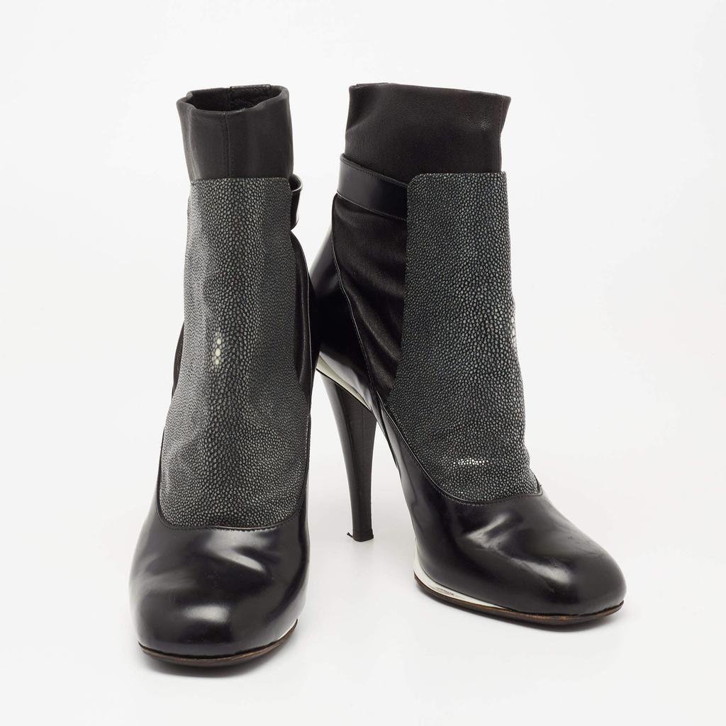 商品[二手商品] Fendi|Fendi Black Texture leather and Leather Ankle Boots Size 40,价格¥4047,第6张图片详细描述