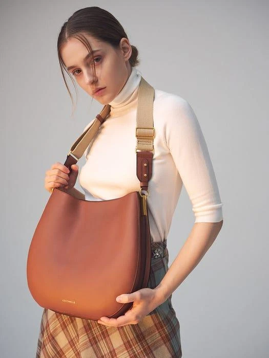 商品Coccinelle|Arpege Middle Bag_3 Color,价格¥4147,第4张图片详细描述