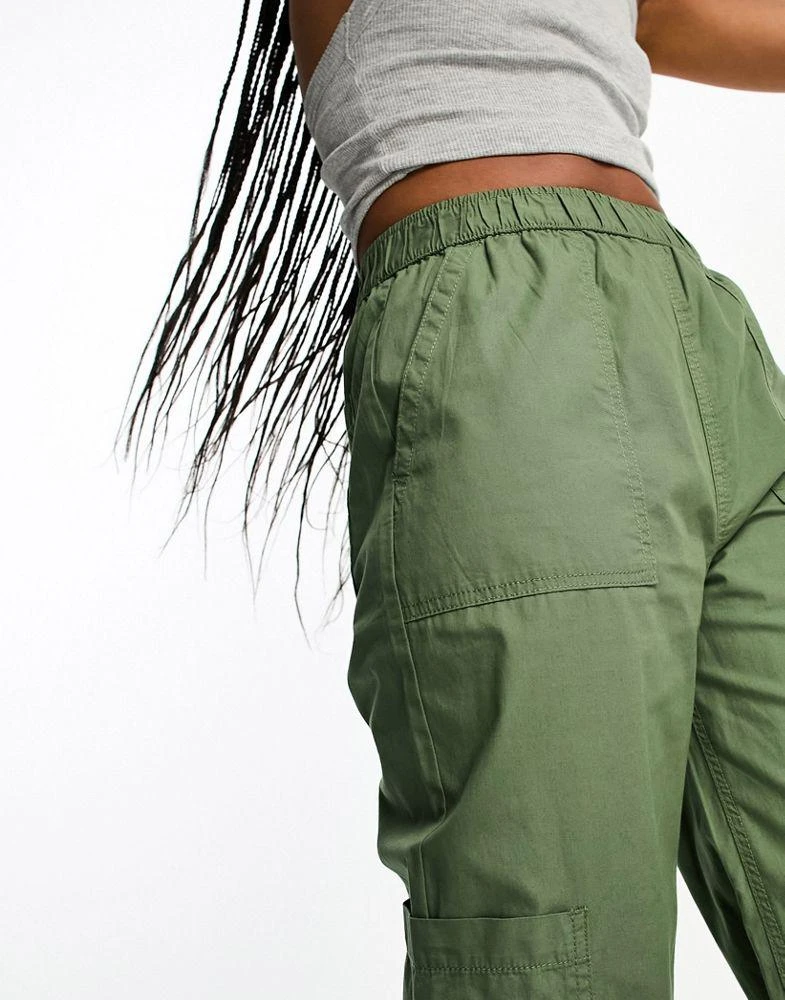 商品ASOS|ASOS DESIGN Tall clean pull on cargo trouser in khaki,价格¥152,第3张图片详细描述