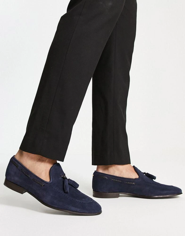 商品Noak|Noak made in Portugal loafers with tassel detail in navy suede,价格¥525,第4张图片详细描述