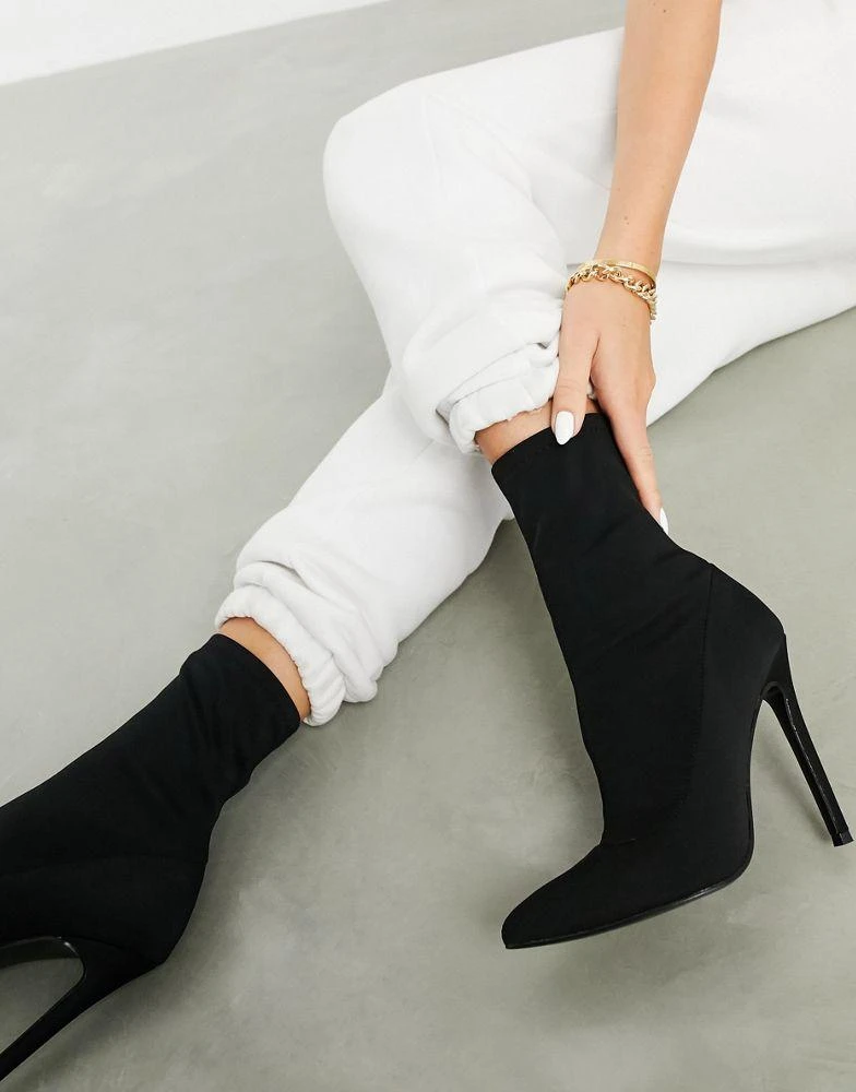 商品ASOS|ASOS DESIGN Esmerelda high heeled sock boots in black,价格¥219,第4张图片详细描述