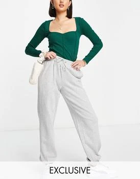商品Puma|Puma Classics oversized joggers in light grey ,价格¥248,第1张图片