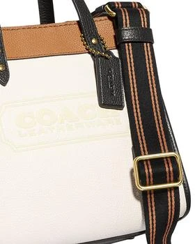 商品Coach|Coach Field Toto 22 小号 托特包 斜挎包 胭脂色,价格¥2789,第3张图片详细描述