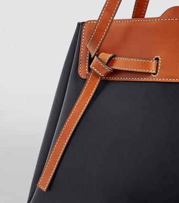 Leather Lazo Top Handle Bag商品第6张图片规格展示