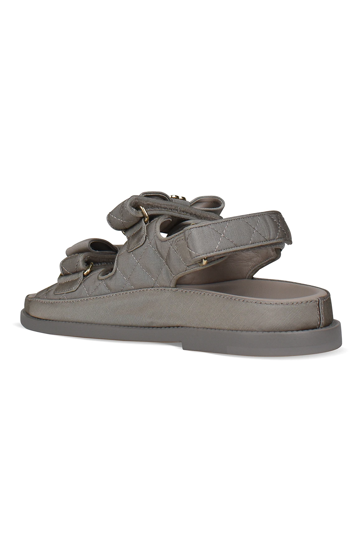 商品Chanel|Sandals Dad Grey , référence : G39820 X05912 0S296,价格¥6999,第3张图片详细描述