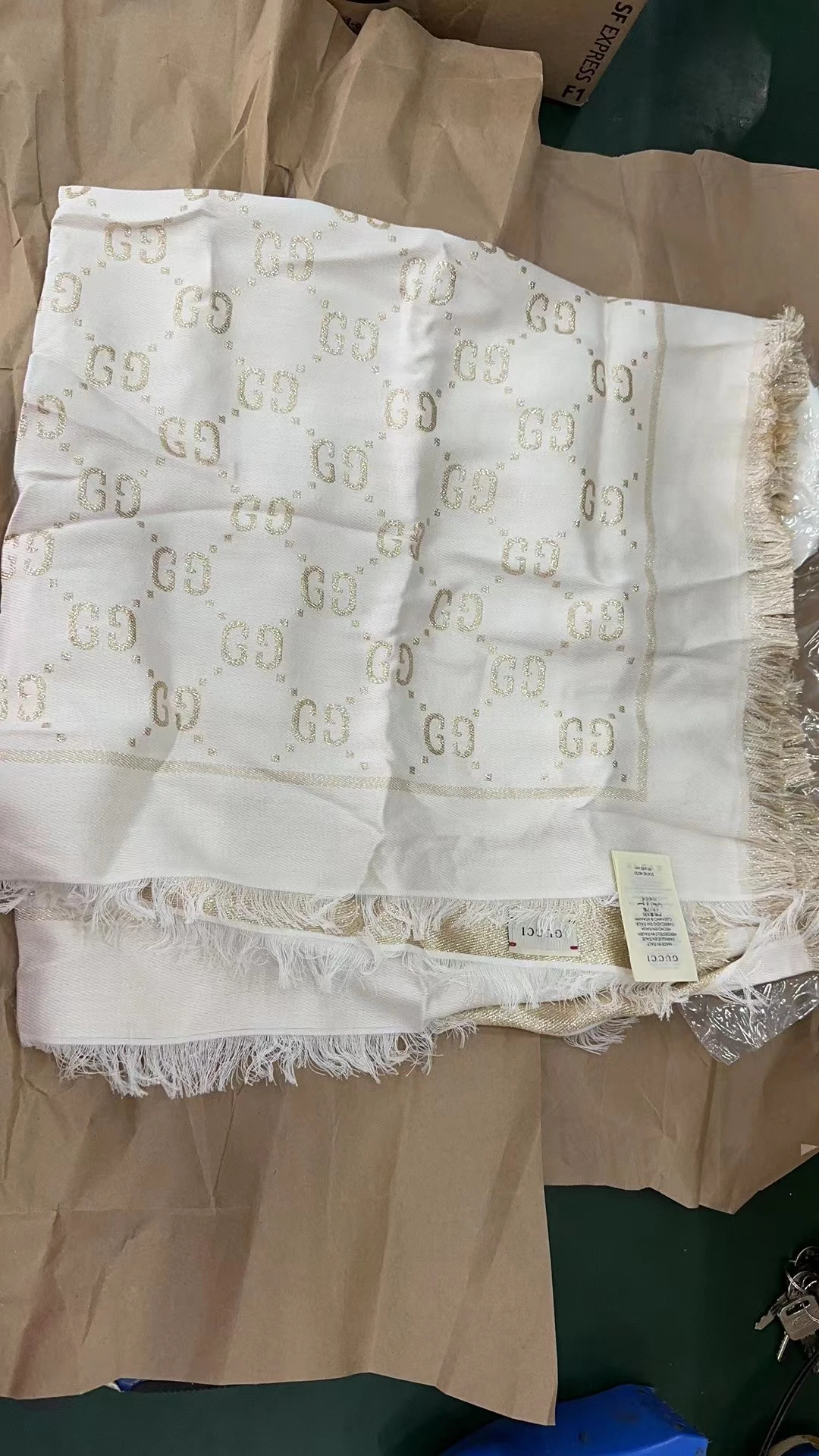 商品Gucci|Gucci 围巾/丝巾（轻微瑕疵）,价格¥4533,第2张图片详细描述