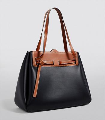 商品Loewe|Leather Lazo Top Handle Bag,价格¥13576,第3张图片详细描述
