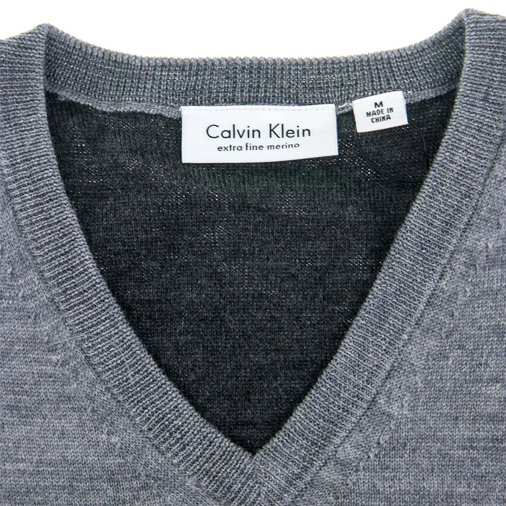 商品Calvin Klein|包邮 | 男士V领羊毛衫 40QS300-053（预计1周发货）【Z洛杉矶直发】,价格¥372,第4张图片详细描述