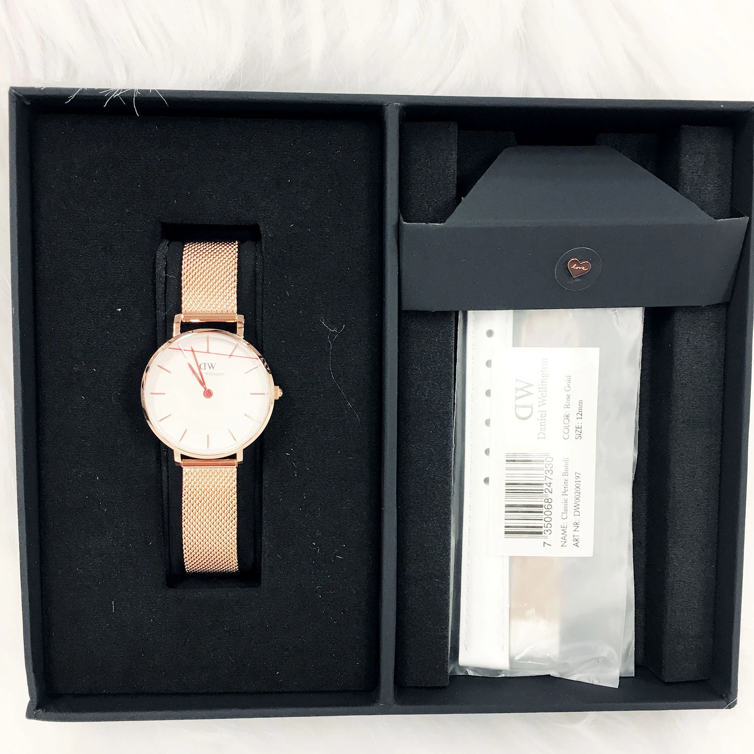 商品Daniel Wellington|包邮 | 女式28mm白色表盘玫瑰金表壳玫瑰金链条表带+白色皮质表带石英表（预计 1 周发货）【Z洛杉矶直发】,价格¥1022,第1张图片