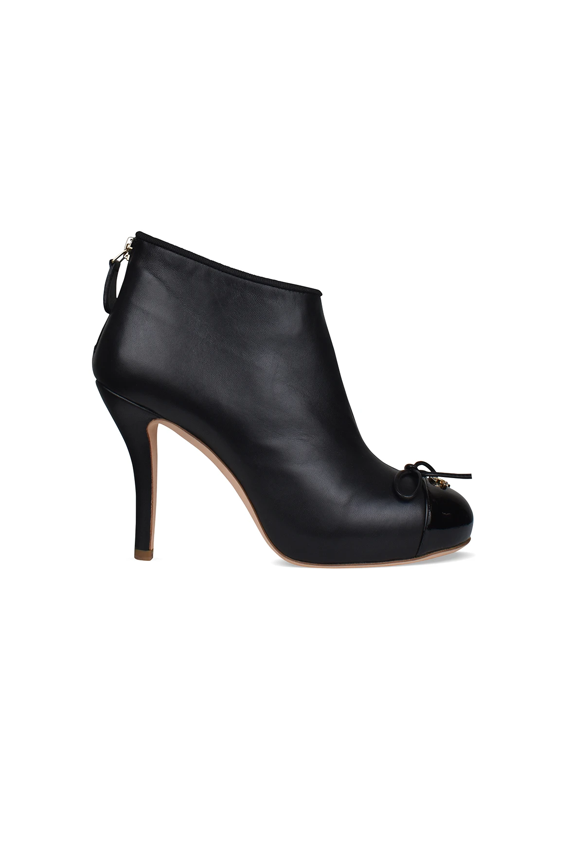 商品Chanel|Boots Leather in black ,价格¥3667,第5张图片详细描述