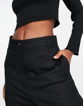 Topshop low slung pinstripe trouser in black商品第3张图片规格展示