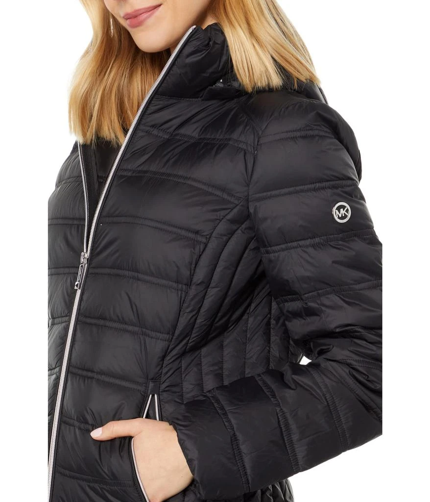 商品Michael Kors|Zip Front Horizontal Quilt Packable Jacket M823157QZ,价格¥842,第3张图片详细描述