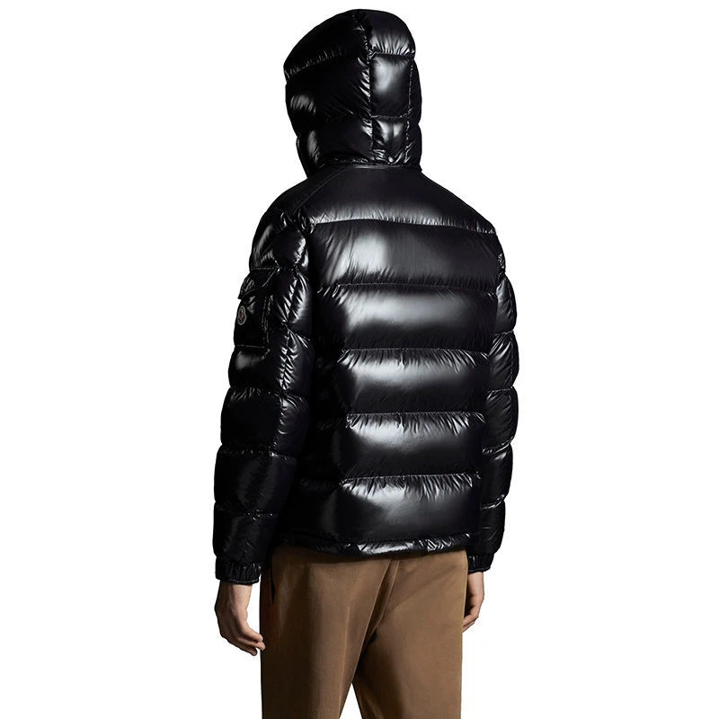 商品Moncler|【预售3-7天】蒙克莱 21年秋冬 MAYA系列 男士黑色漆面尼龙羽绒服G20911A5360068950,价格¥9300,第4张图片详细描述