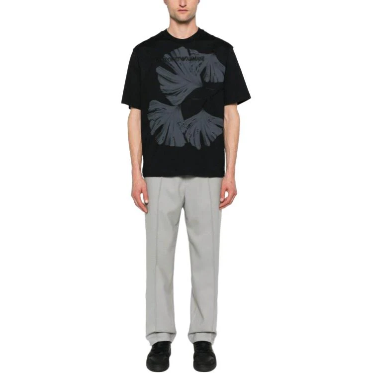 商品[国内直发] Emporio Armani|阿玛尼 品牌Logo刺绣花卉印花圆领短袖T恤 男款 黑色,价格¥1835,第3张图片详细描述