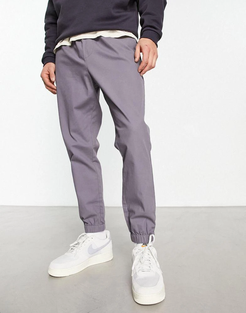 商品ASOS|ASOS DESIGN tapered chino joggers with elasticated waist in charcoal,价格¥245,第1张图片