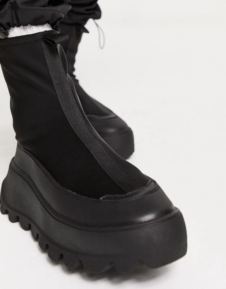 商品ASOS|ASOS DESIGN chunky zip up sock boots in black neoprene,价格¥577,第3张图片详细描述