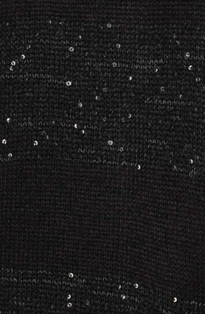 商品Michael Kors|Sequin Stripe Scarf,价格¥113,第2张图片详细描述