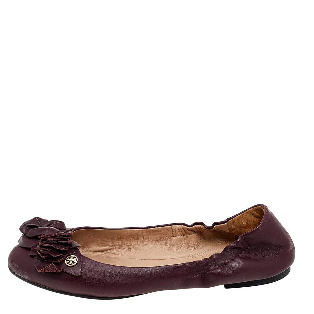 商品[二手商品] Tory Burch|Tory Burch Burgundy Leather Flower Scrunch Ballet Flats Size 35.5,价格¥883,第2张图片详细描述