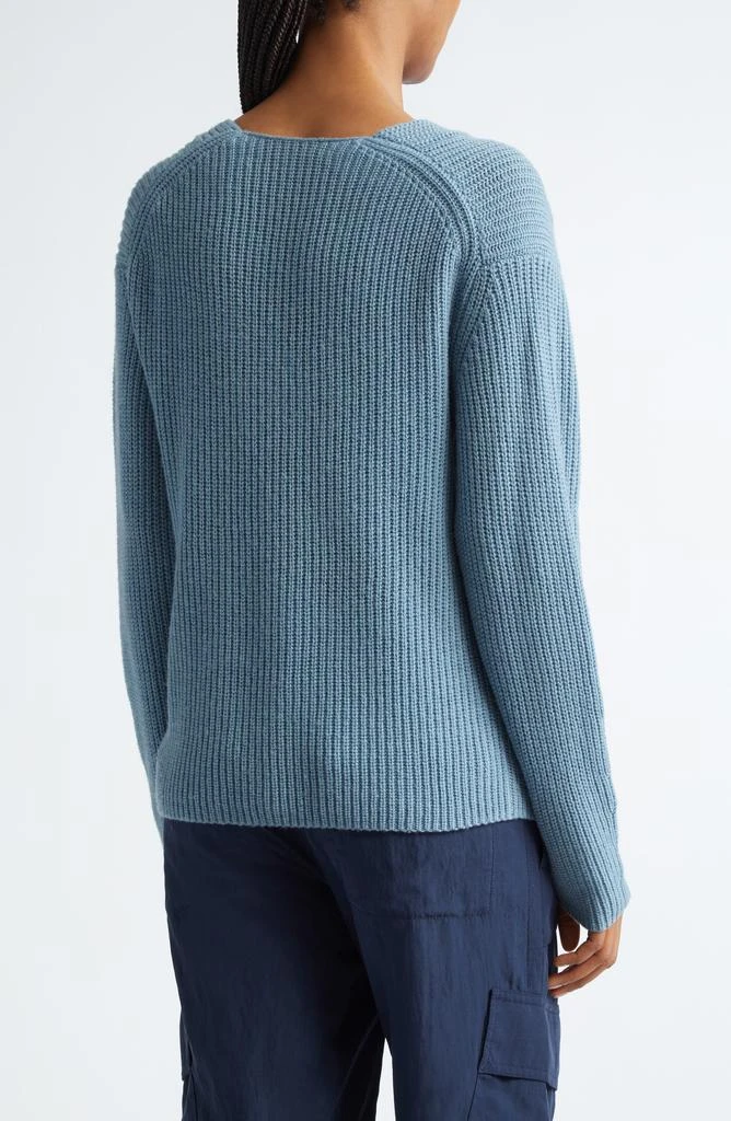 商品Vince|Shaker Stitch V-Neck Wool & Cashmere Sweater,价格¥519,第2张图片详细描述