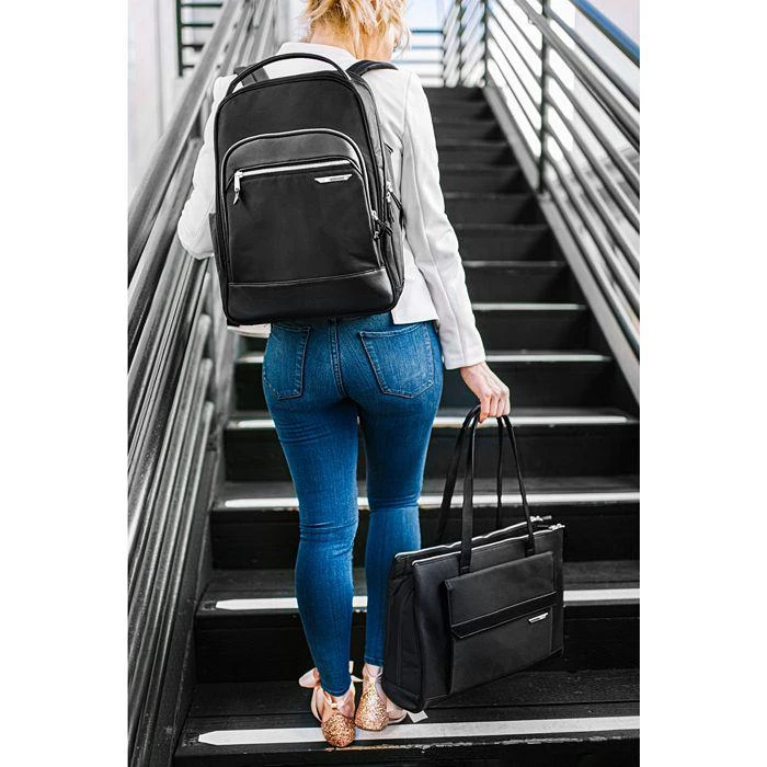 Just Right Standard Backpack 商品