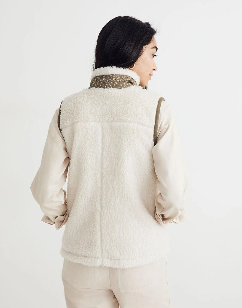 商品Madewell|(Re)sourced Faux-Shearling Vest in Colorblock,价格¥555,第3张图片详细描述