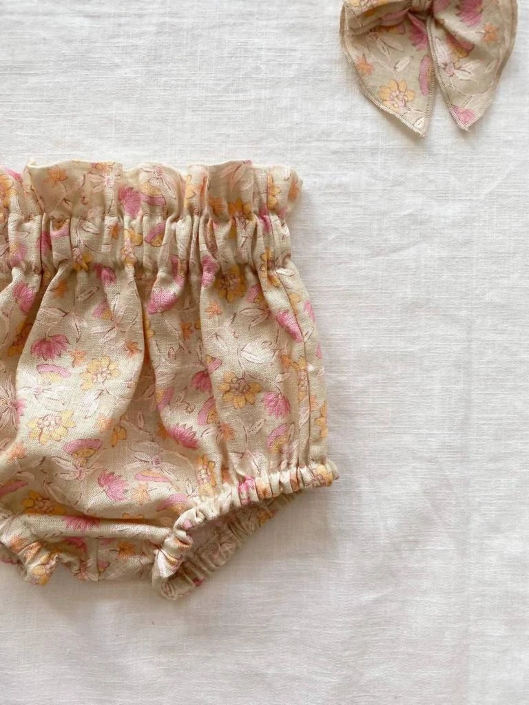 商品evelina apparel|Evelina Apparel - Baby Girls' Floral Linen Baby Bloomers,价格¥339,第4张图片详细描述