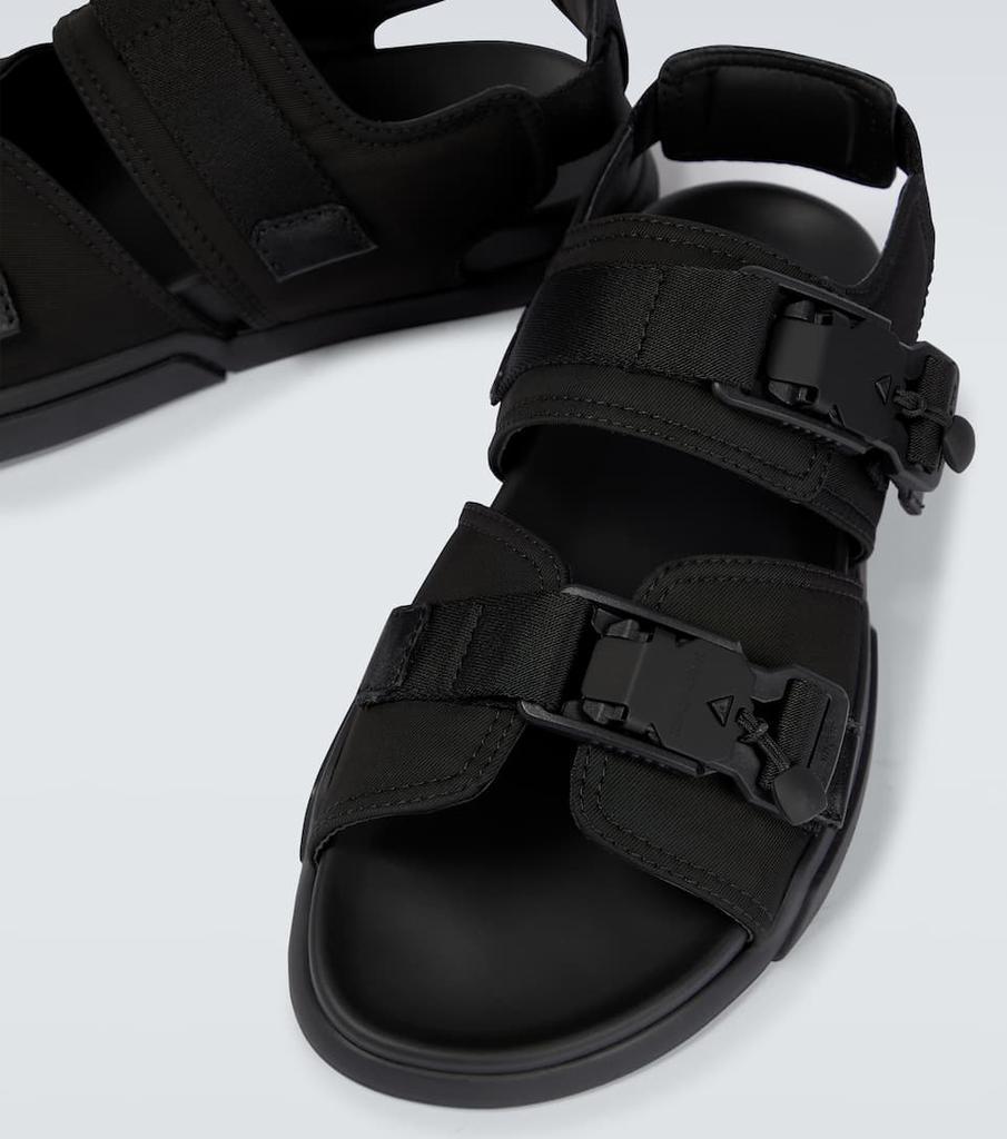 商品Giorgio Armani|Buckled sandals,价格¥5899,第5张图片详细描述