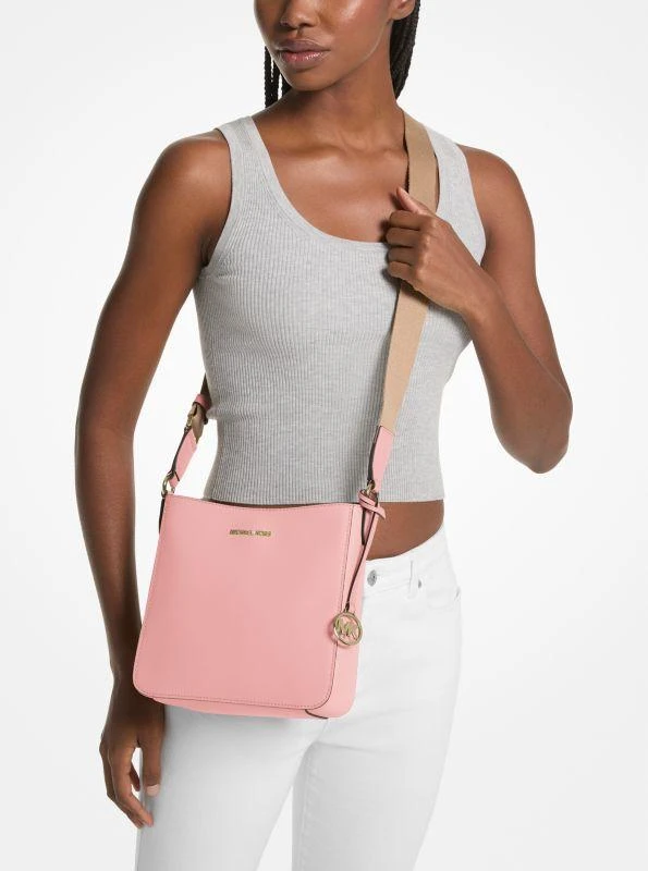 商品Michael Kors|Jet Set Travel Small Messenger Bag,价格¥665,第4张图片详细描述