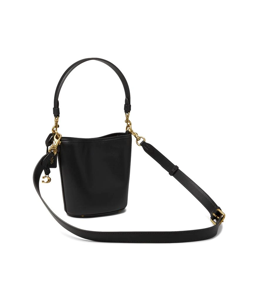 商品Coach|Glovetanned Leather Dakota Bucket Bag 16,价格¥2975,第2张图片详细描述