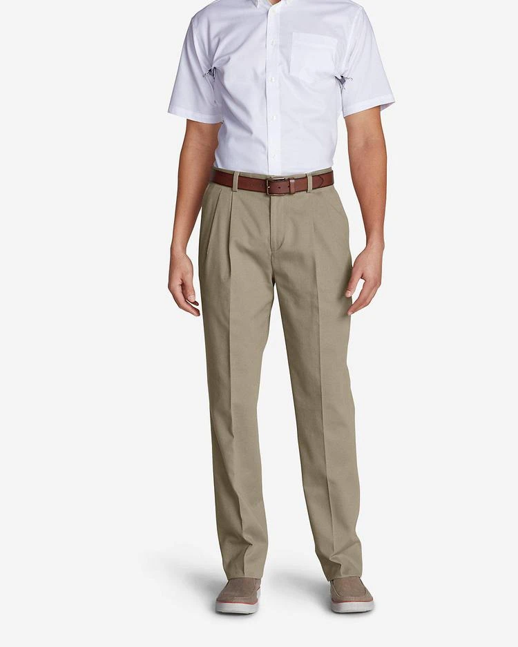 商品Eddie Bauer|Men&#39;s Wrinkle-Free Classic Fit Pleated Casual Performance Chino Pants,价格¥298,第1张图片