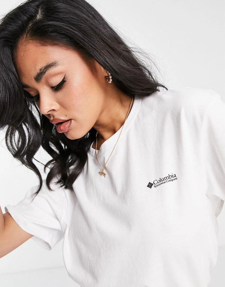 商品Columbia|Columbia Path Lake back print t-shirt in white Exclusive at ASOS,价格¥196,第2张图片详细描述