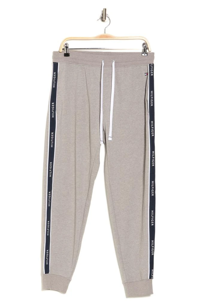 商品Tommy Hilfiger|Logo Slim Joggers,价格¥69,第3张图片详细描述