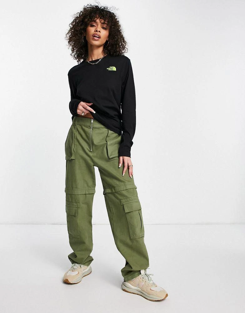 商品The North Face|The North Face Vertical long sleeve t-shirt in black Exclusive at ASOS,价格¥163,第2张图片详细描述