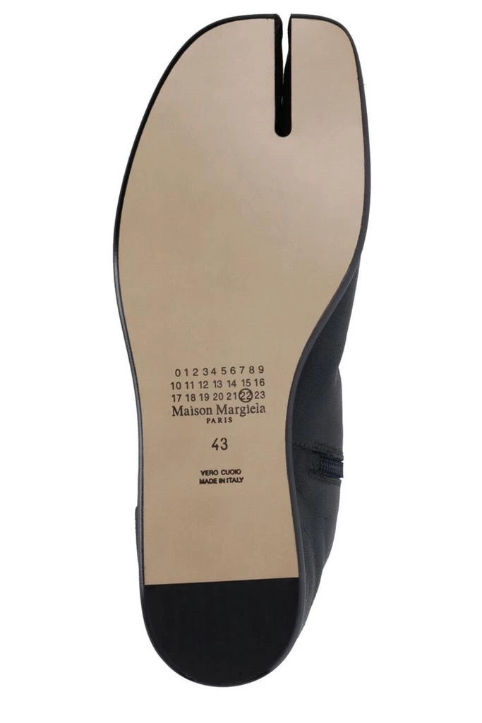 商品MAISON MARGIELA|Maison Margiela Tabi Toe Flat Ankle Boots,价格¥5829,第4张图片详细描述