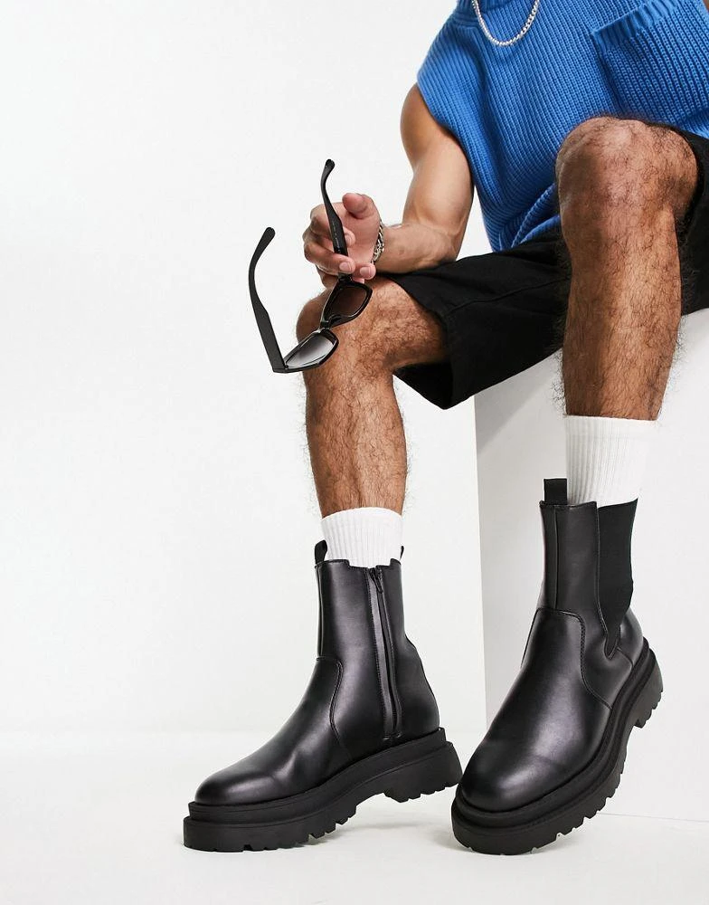 商品ASOS|ASOS DESIGN chunky chelsea calf boots in black faux leather,价格¥356,第4张图片详细描述