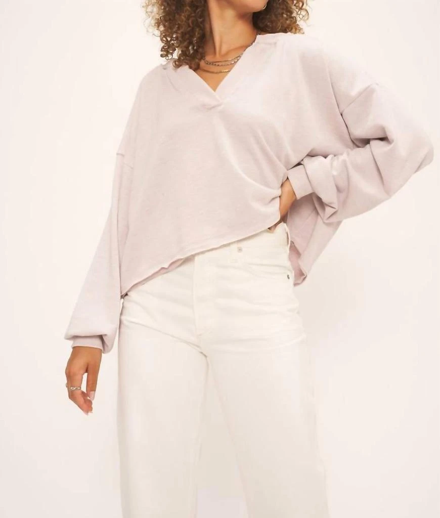 商品Project Social T|Charlie Notch Neck Sweatshirt In Lilac Stone,价格¥285,第1张图片
