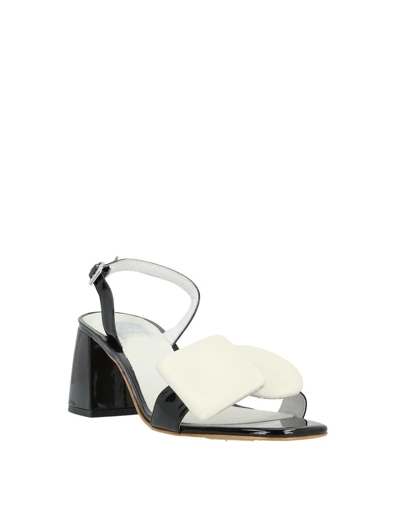 商品CROSS WALK|Sandals,价格¥528,第2张图片详细描述