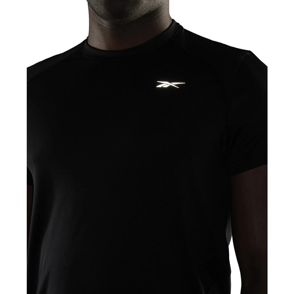 商品Reebok|Men's Running Speedwick Reflective T-Shirt,价格¥91,第5张图片详细描述