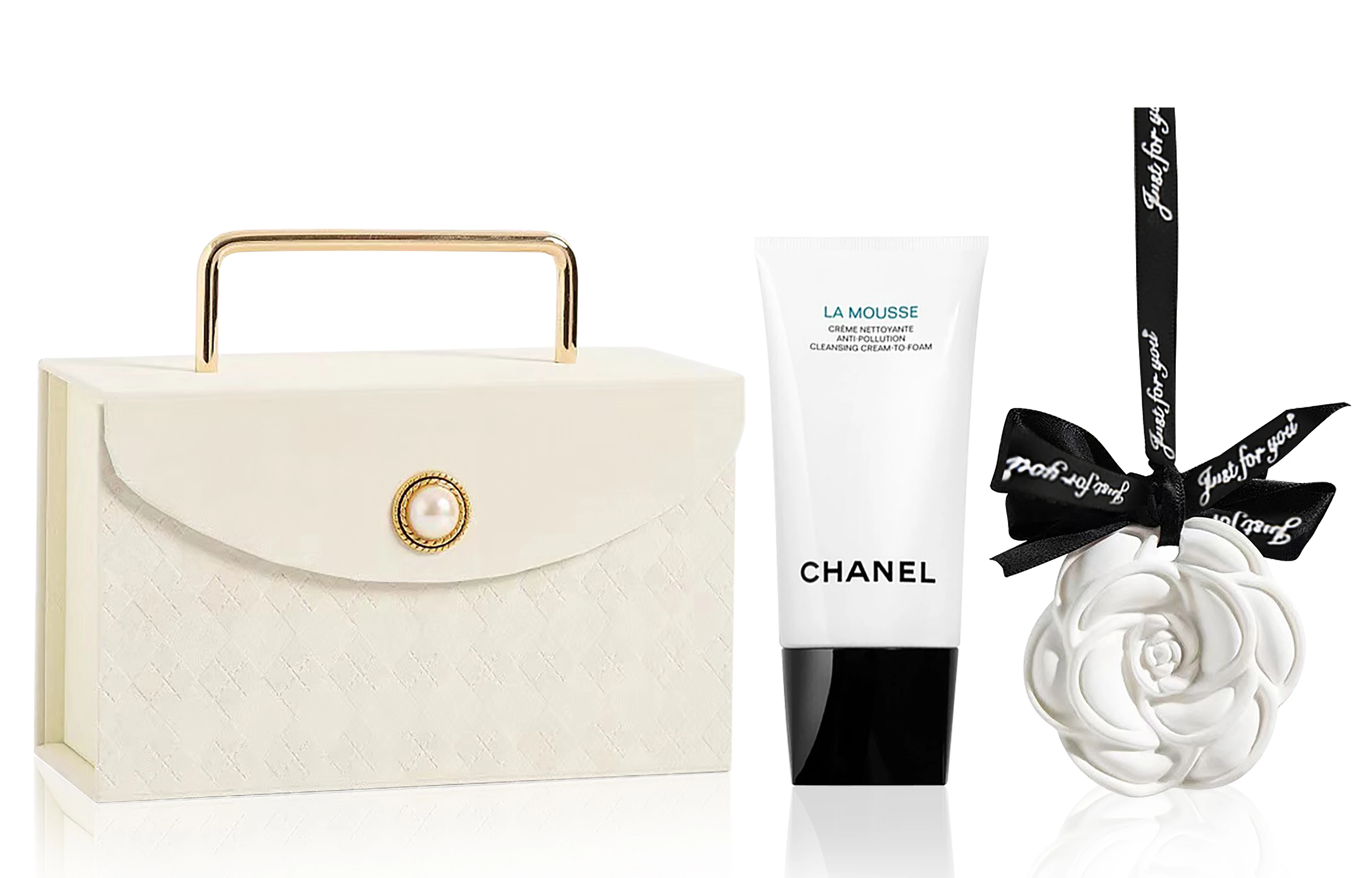 商品[国内直发] Chanel|香奈儿 山茶花 柔和净肤泡沫洁面乳 清洁 150ml+香薰+轻奢礼盒（礼盒装）,价格¥575,第3张图片详细描述