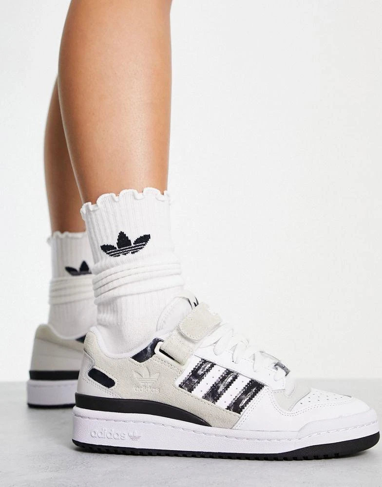 商品Adidas|adidas Originals Forum low trainers in off white with print,价格¥669,第2张图片详细描述