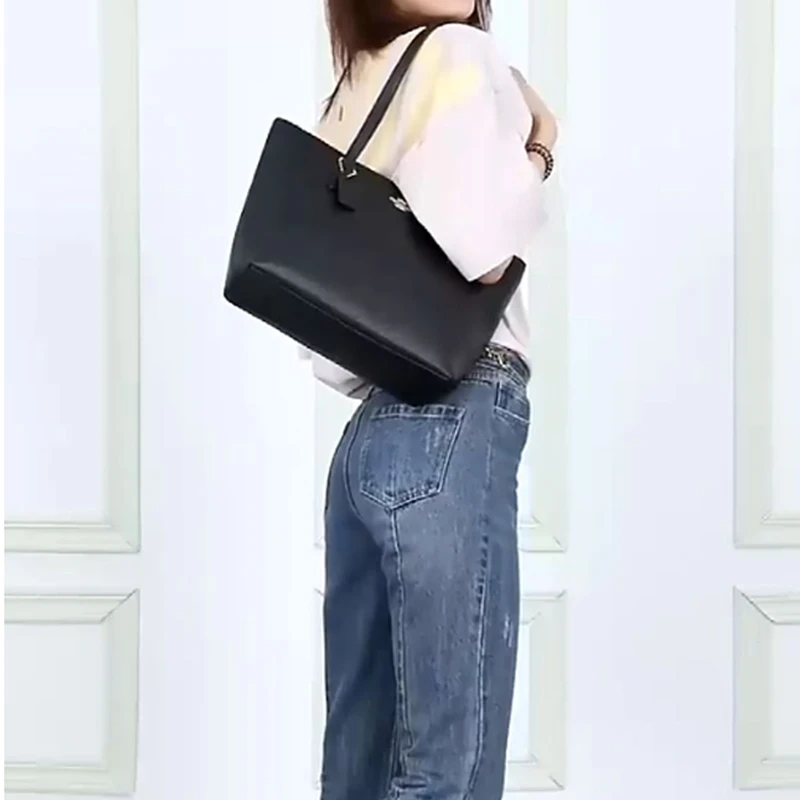 商品[国内直发] Coach|蔻驰 Zip Top Tote 30 纯色简约 皮革 托特包Tote包购物袋手提单肩包 大号 女款 纯黑色,价格¥1594,第10张图片详细描述