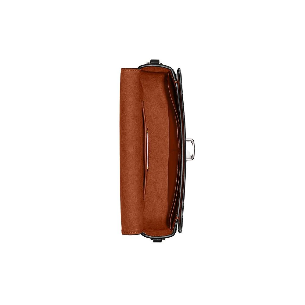 商品Coach|Patent Leather Studio Baguette Bag,价格¥2629,第2张图片详细描述