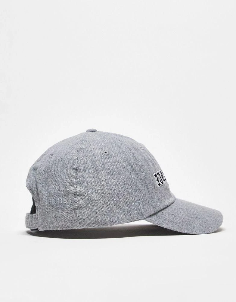 商品New Balance|New Balance collegiate logo baseball cap in grey,价格¥99,第2张图片详细描述