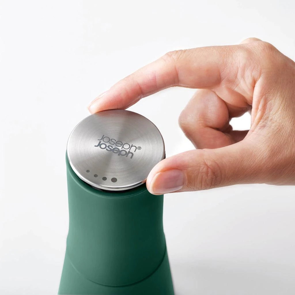 商品Joseph Joseph|Joseph Joseph Editions - Milltop Salt & Pepper Set - Sage,价格¥362,第3张图片详细描述