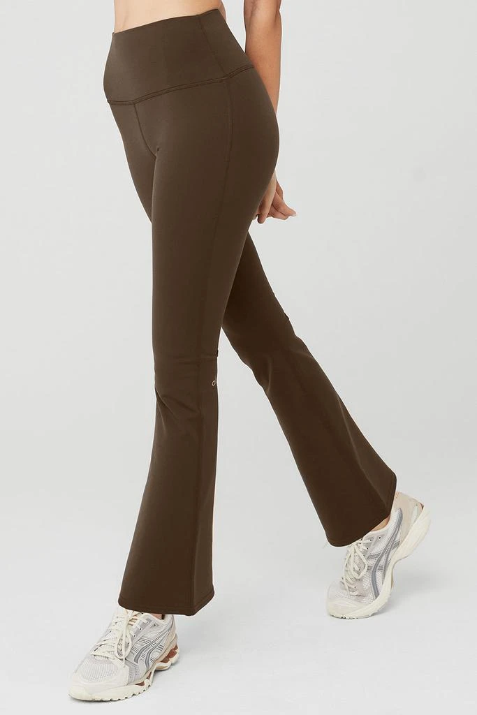 商品Alo|Airbrush High-Waist 7/8 Bootcut Legging - Espresso,价格¥1067,第3张图片详细描述