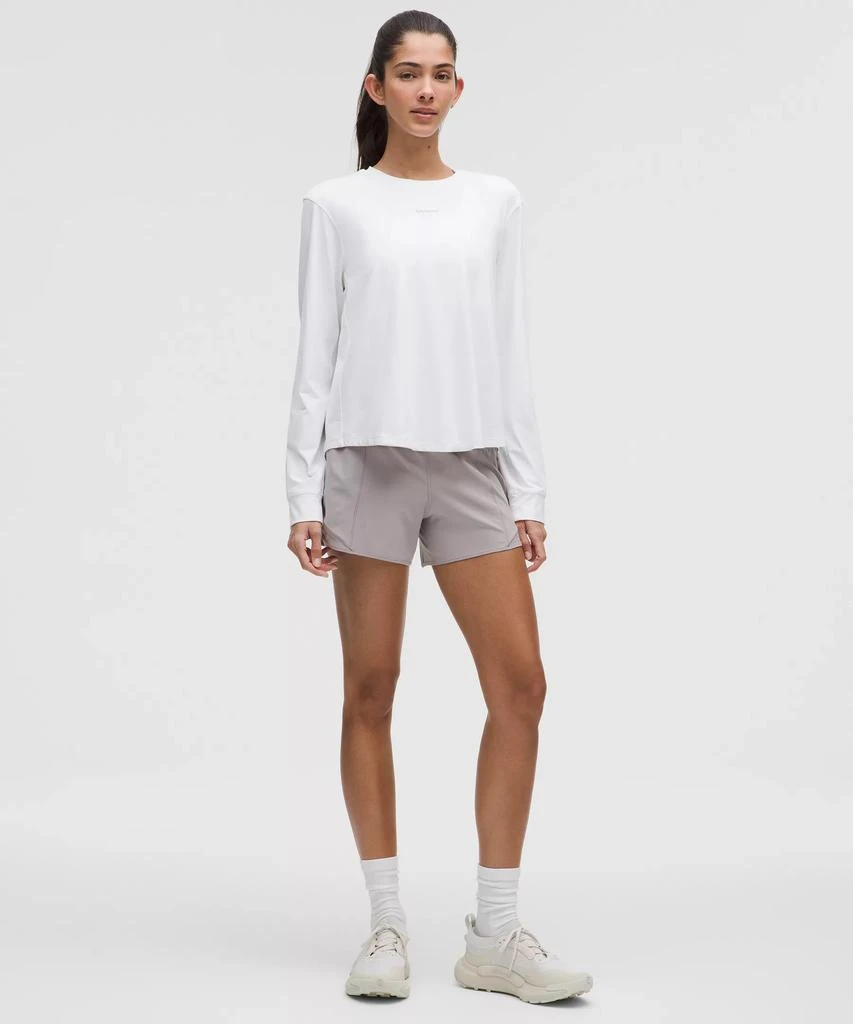Hotty Hot High-Rise Lined Short 4" 商品