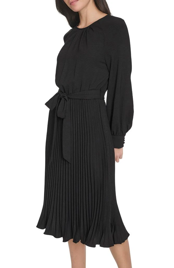 Aerowash Long Sleeve Pleated Midi Dress 商品