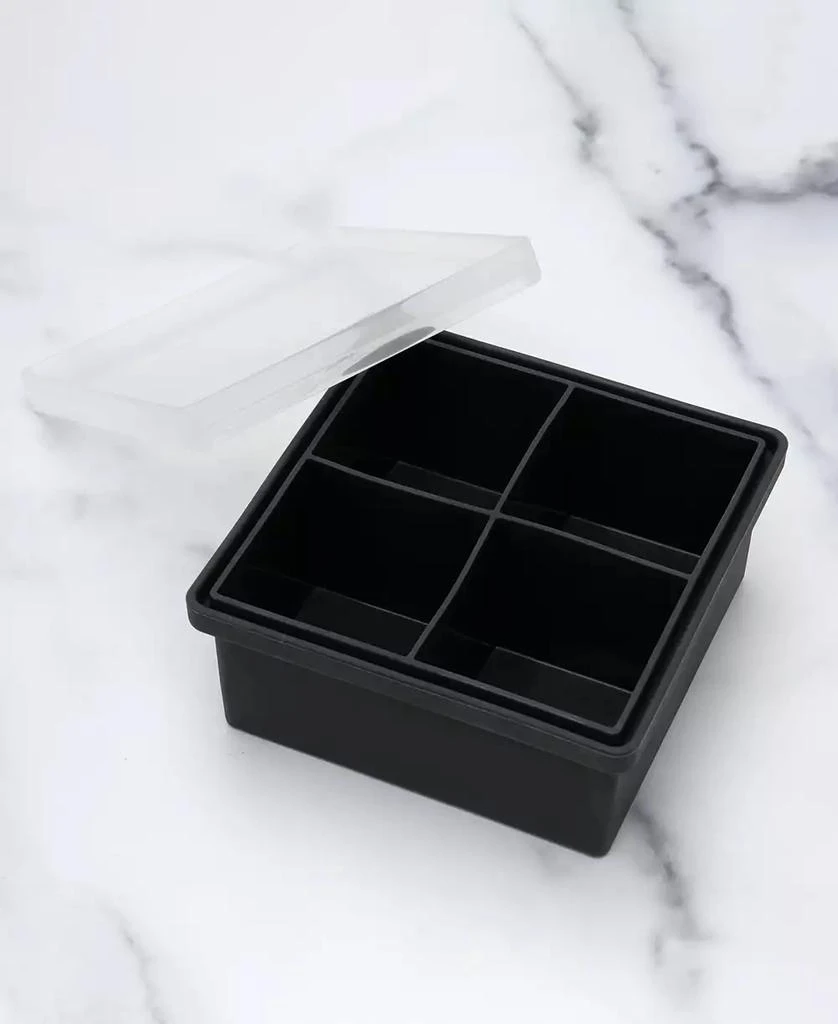 商品Thirstystone|Large 4-Cube Silicone Ice Mold with Clear Lid,价格¥54,第3张图片详细描述