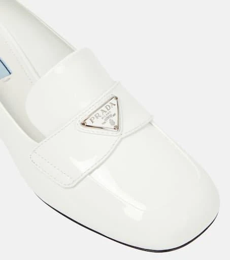 Patent leather loafer pumps 商品